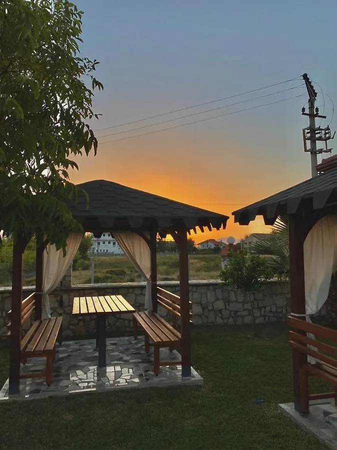 Aparthotel Vila Hotel Velipoje Albania