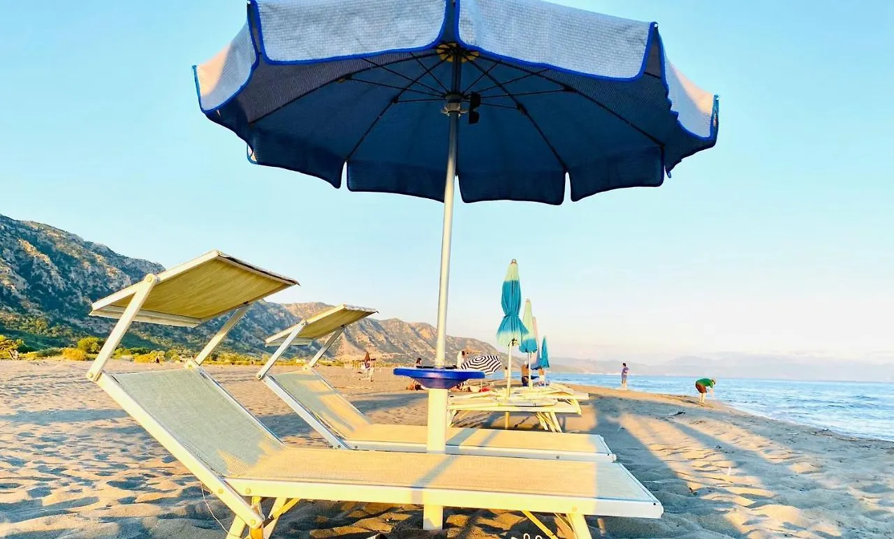 Vila Hotel Velipoje Albania