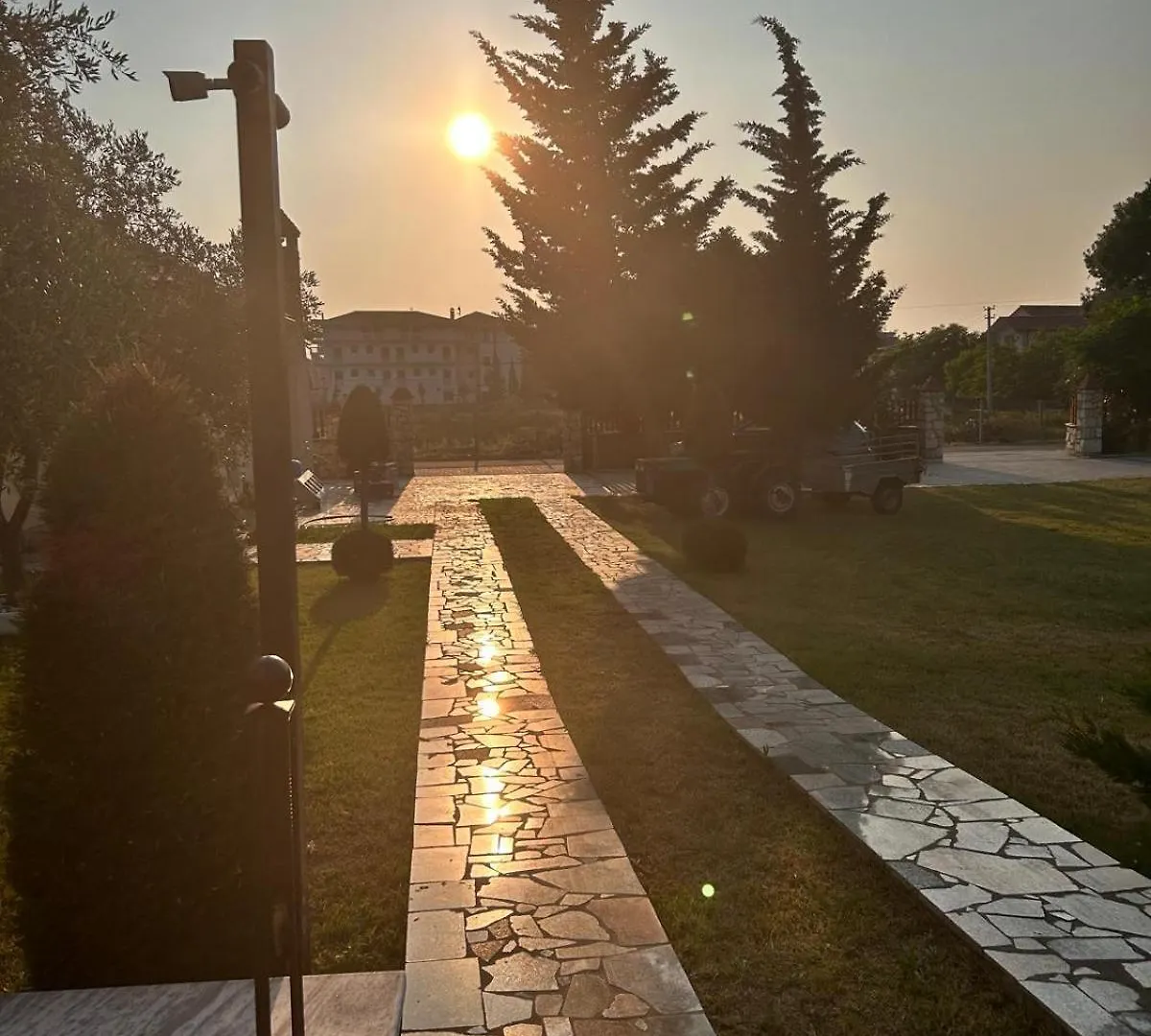 Aparthotel Vila Hotel Velipoje Albania