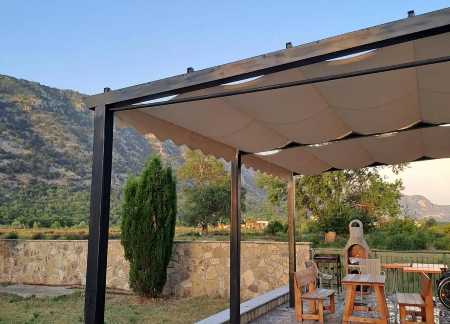 Vila Hotel Velipoje 0*,  Albania